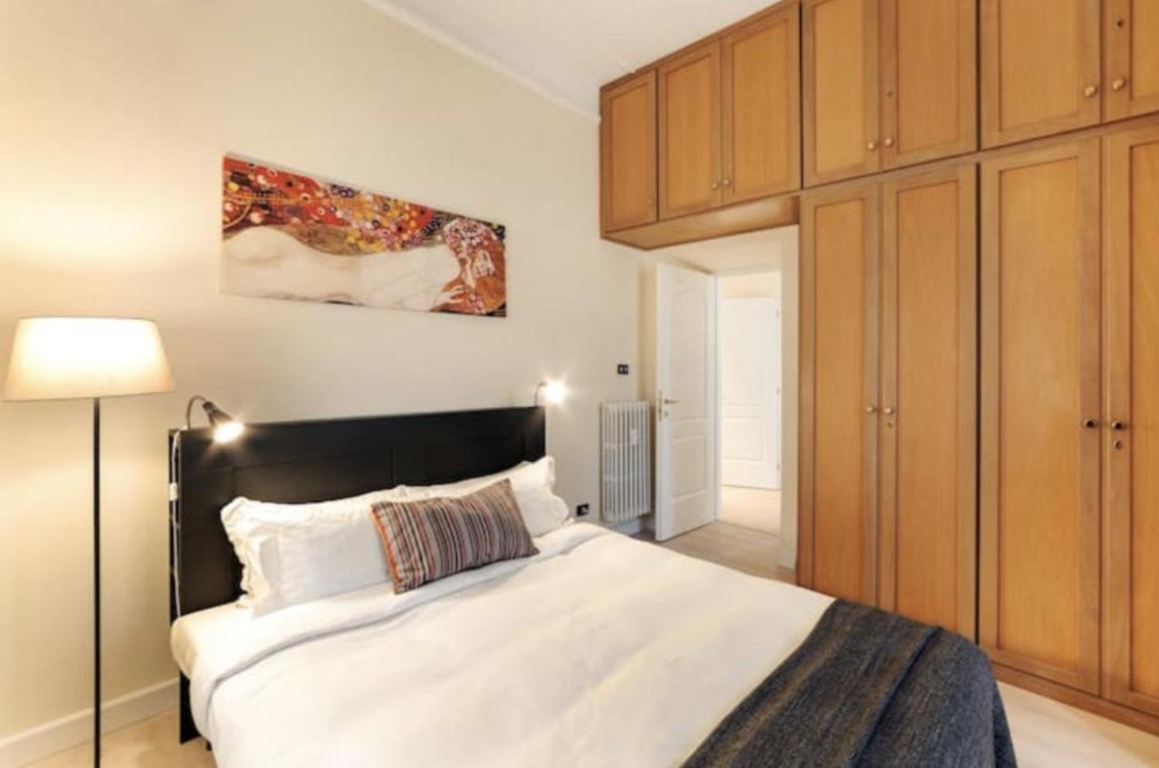 Sunny Flat In Elegant Building Close To Colosseum 로마 외부 사진